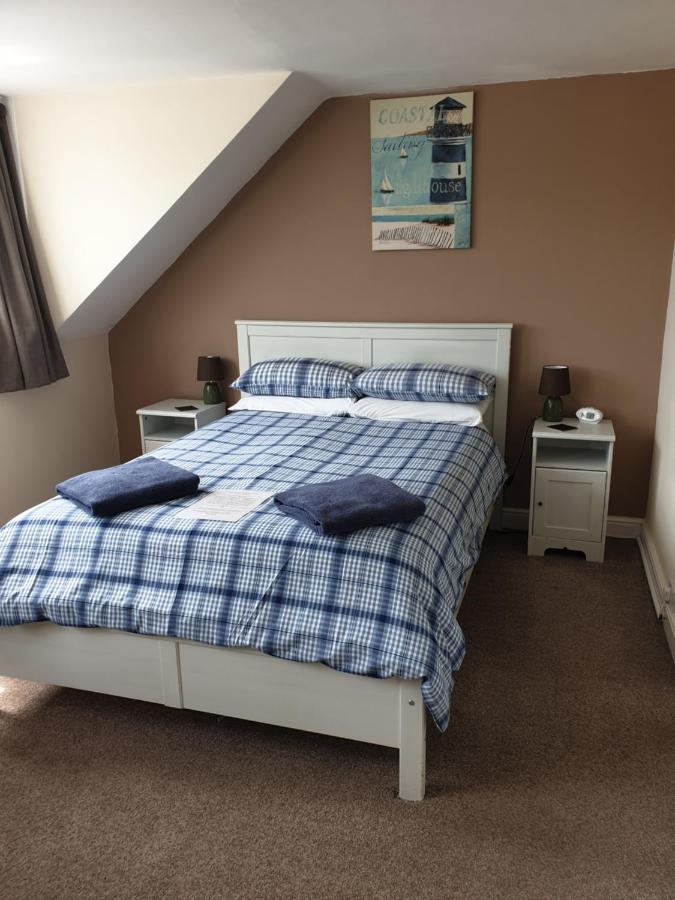 Crofton Guest House Weymouth Bagian luar foto