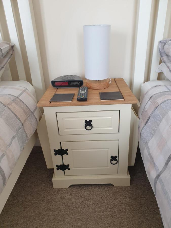 Crofton Guest House Weymouth Bagian luar foto