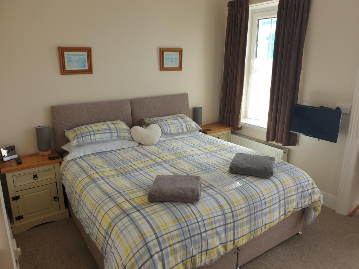Crofton Guest House Weymouth Bagian luar foto