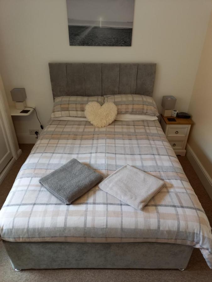 Crofton Guest House Weymouth Bagian luar foto