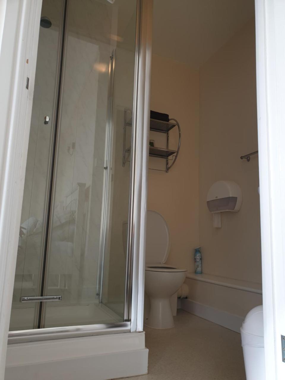 Crofton Guest House Weymouth Bagian luar foto