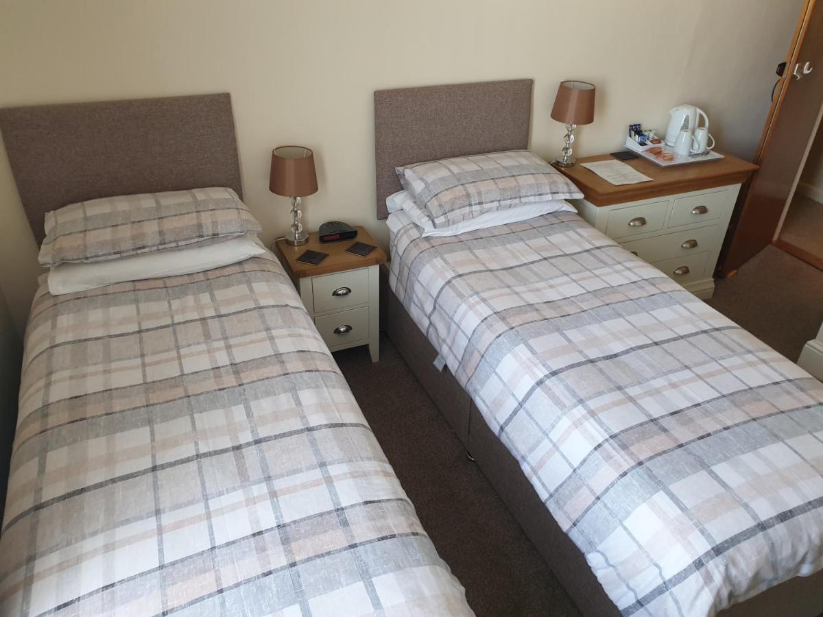 Crofton Guest House Weymouth Bagian luar foto